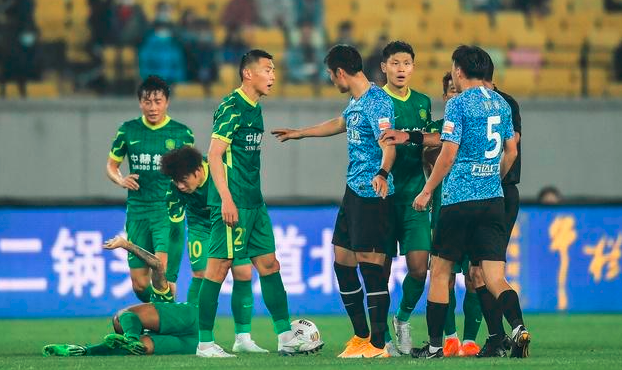  少年天才刷新纪录，最年轻登场引关注