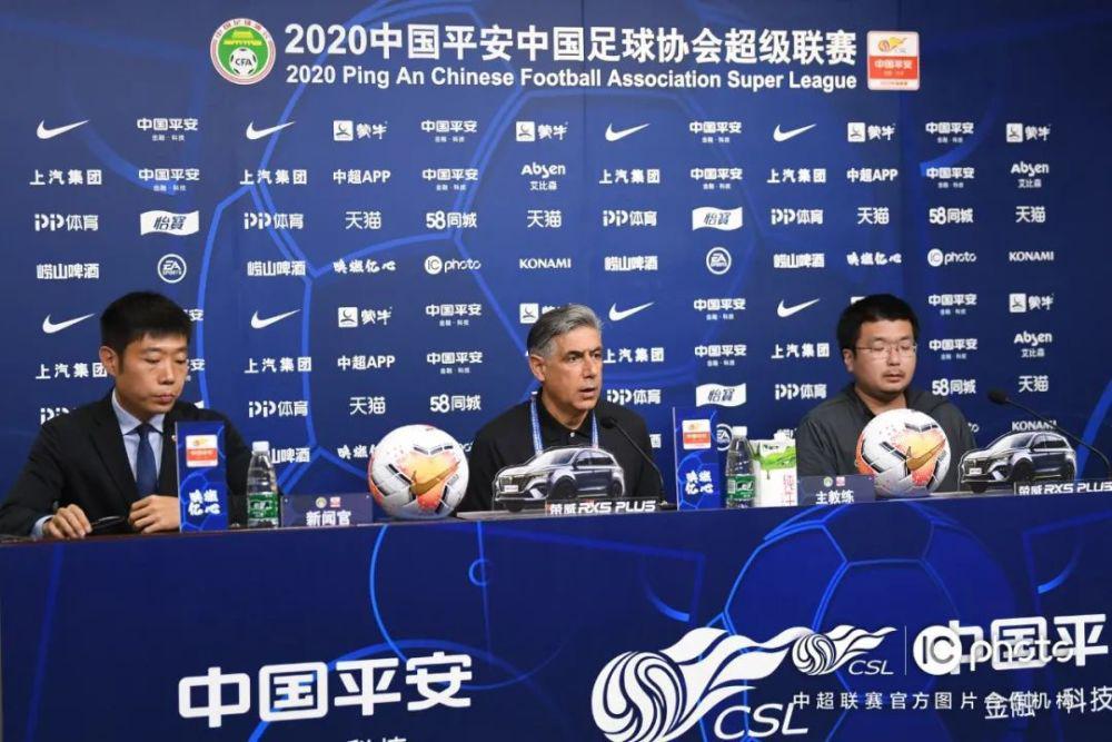  裁判判罚引争议，赛后复盘聚焦热点