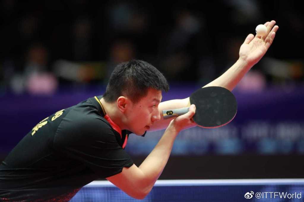 智能发球机器人亮相巡回赛,陪练效率提升三倍