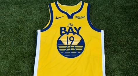  复古球衣致敬经典，怀旧风潮席卷球场