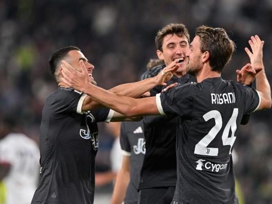  意甲争冠关键战，尤文图斯绝杀国米